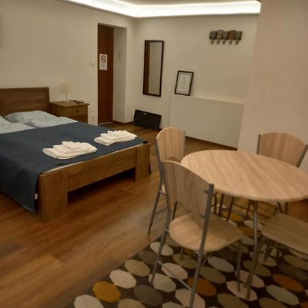 Liszt Ferenc Square Studio Apartment Budapest Kültér fotó